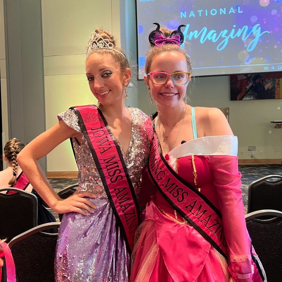 Meet your Posher, Ashlee and Heather - Picture 3 of 14